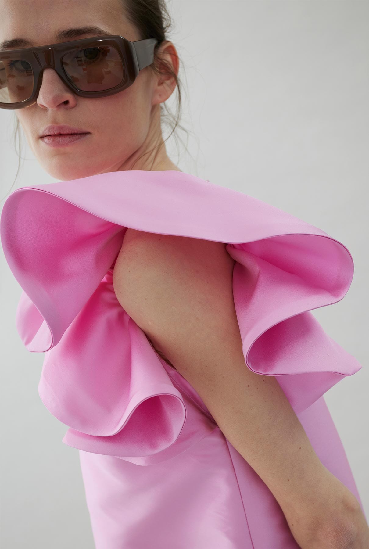 A-line satin dress with ruffles on the sleeves