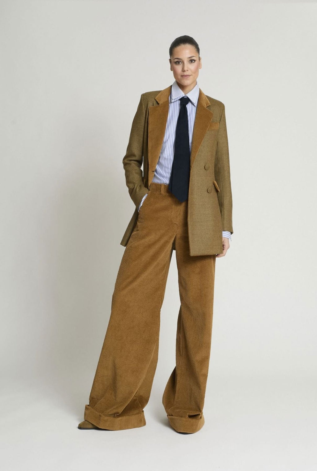 AMERICANA ORDET CAMEL