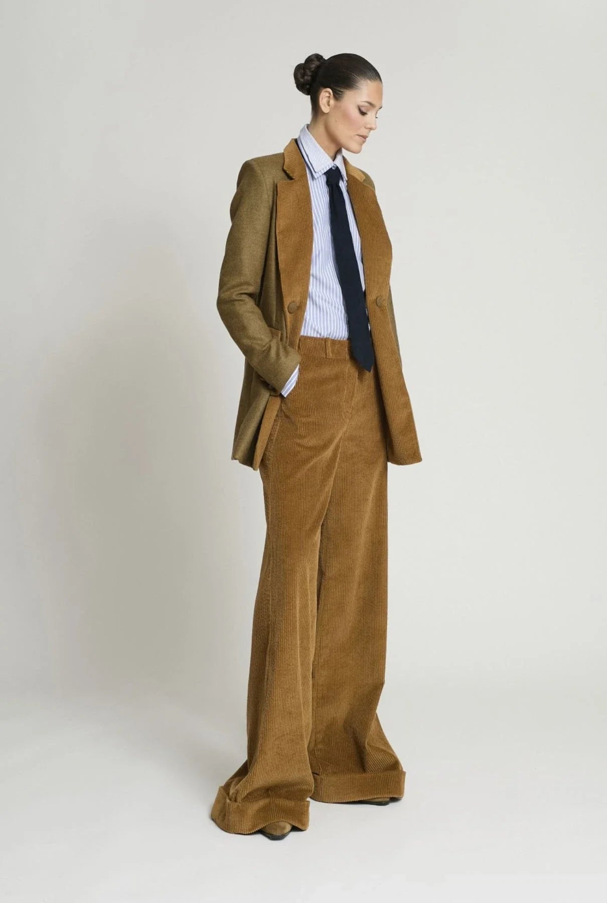 AMERICANA ORDET CAMEL