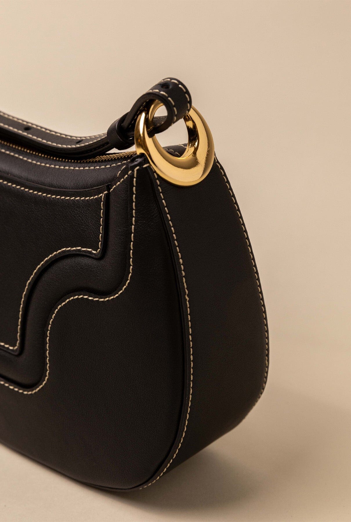 Binomio Black Leather Shoulder Bag