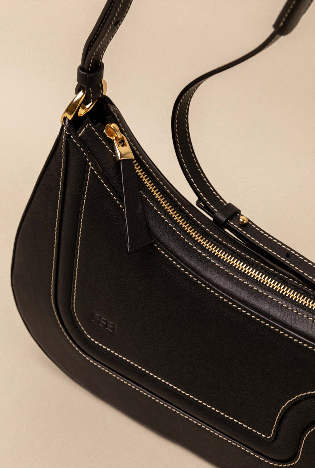 Binomio Black Leather Shoulder Bag