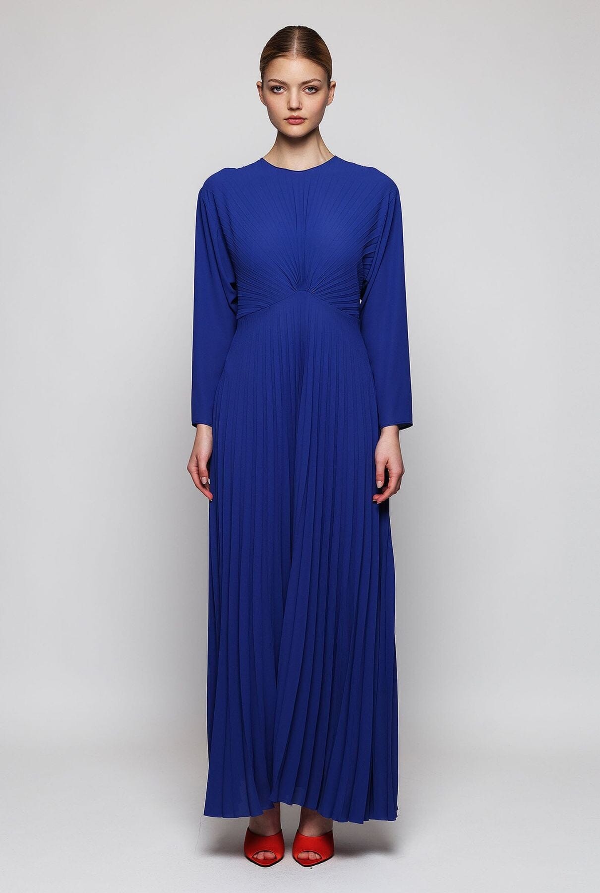 Vestido plisado azul de gasa