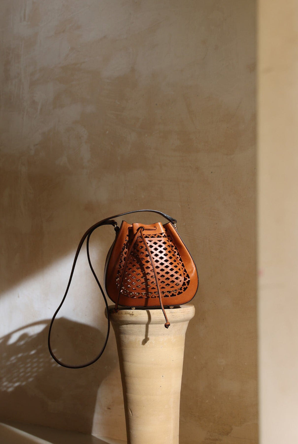 Bolso Tonneau Marrón