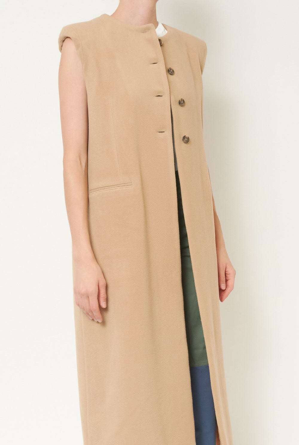 Chaleco Camilla camel