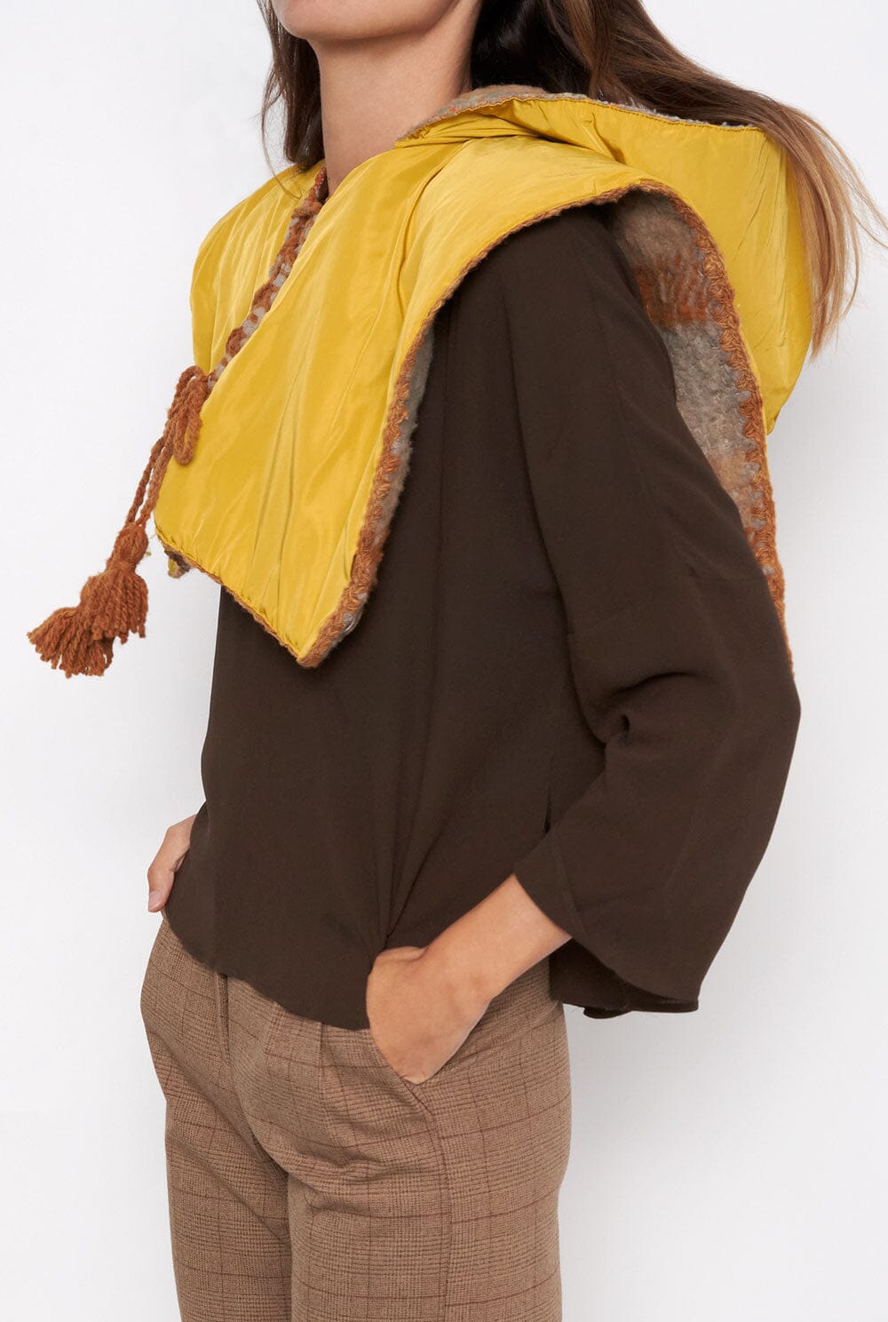 Chaleco Danza de fuego amarillo