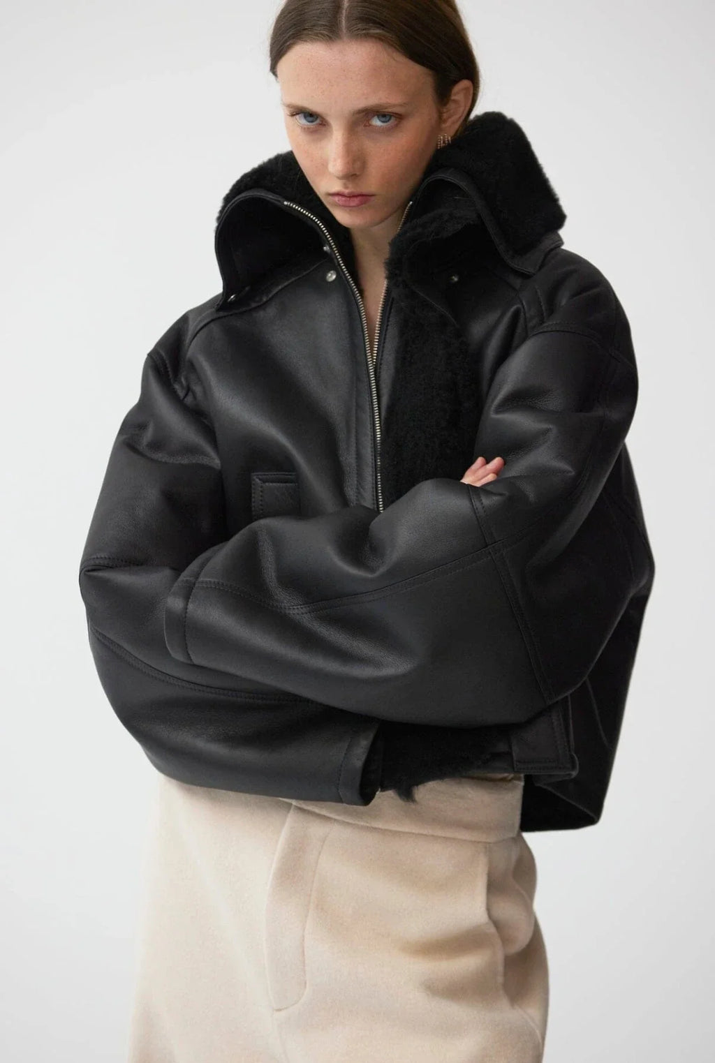Chaqueta corta de pelo y piel napa
