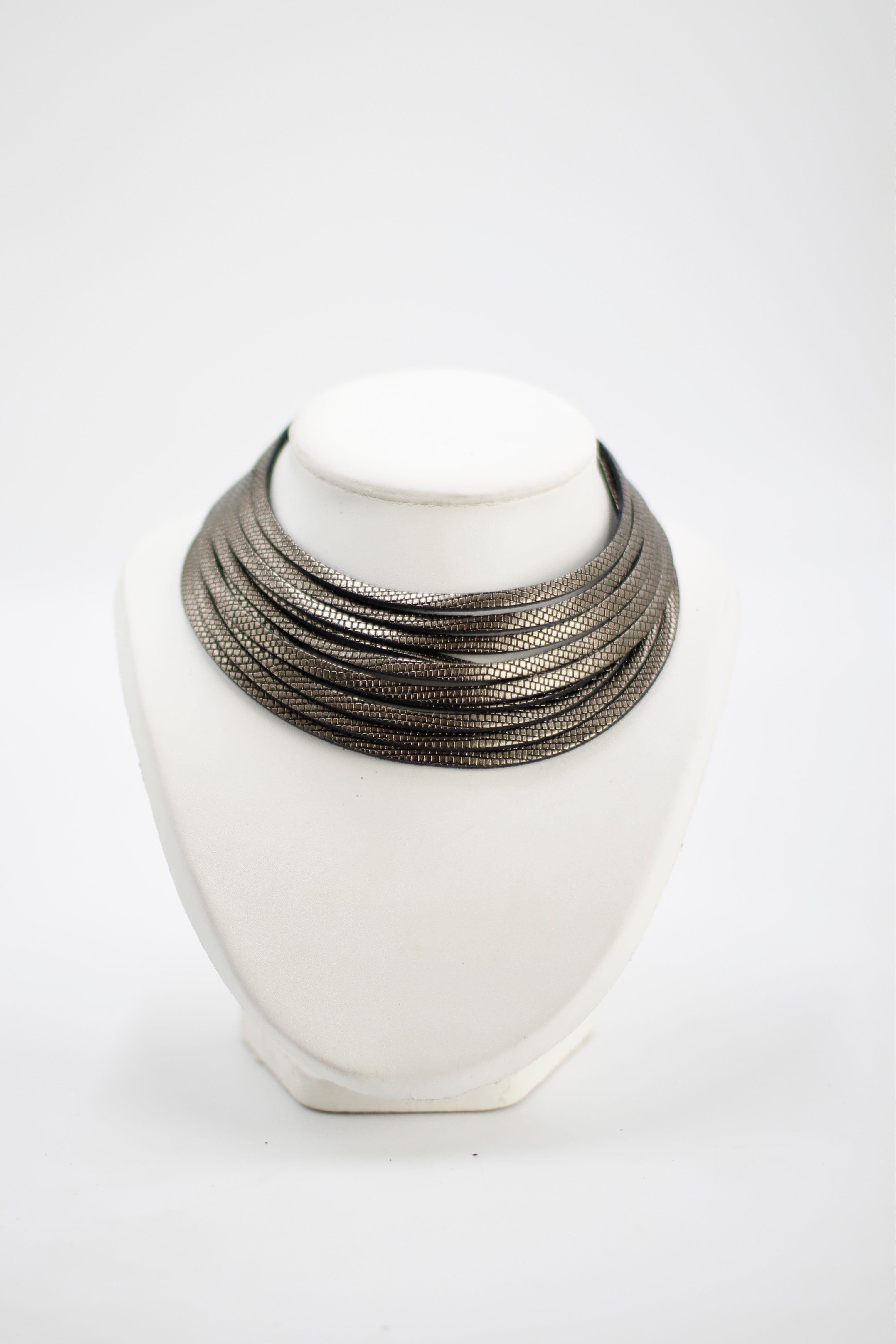 Collar Coa Small Plomo
