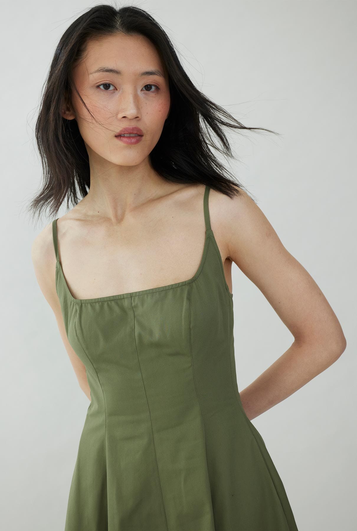 Cotton dress with straps and half-layer skirt