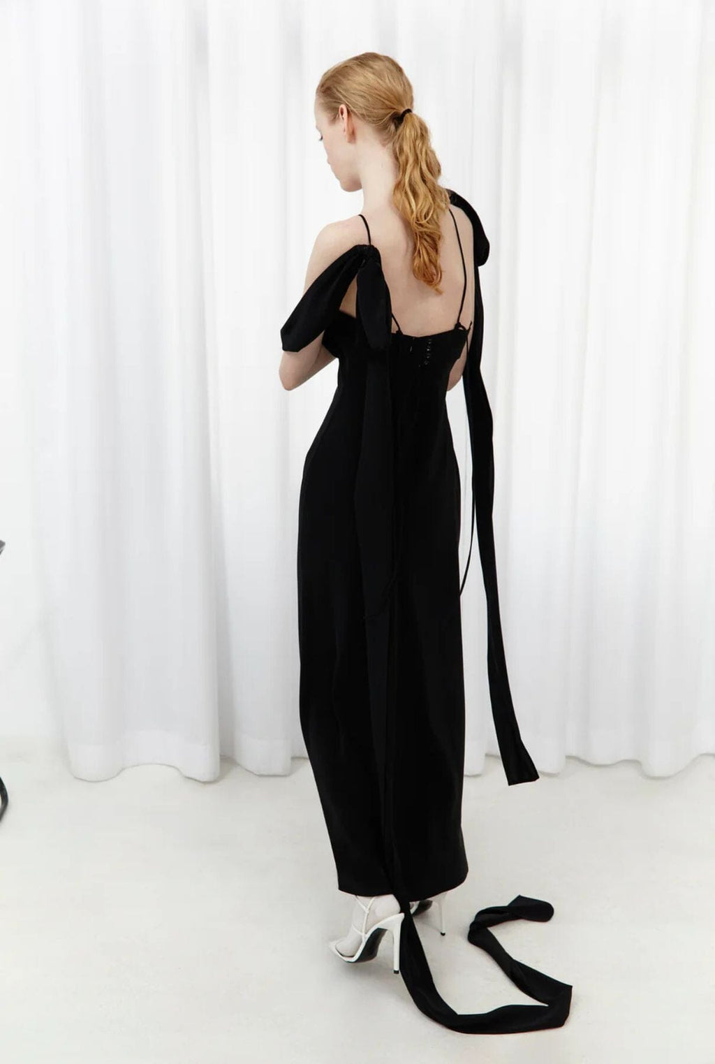 DECONSTRUCTED BOWS DRESS