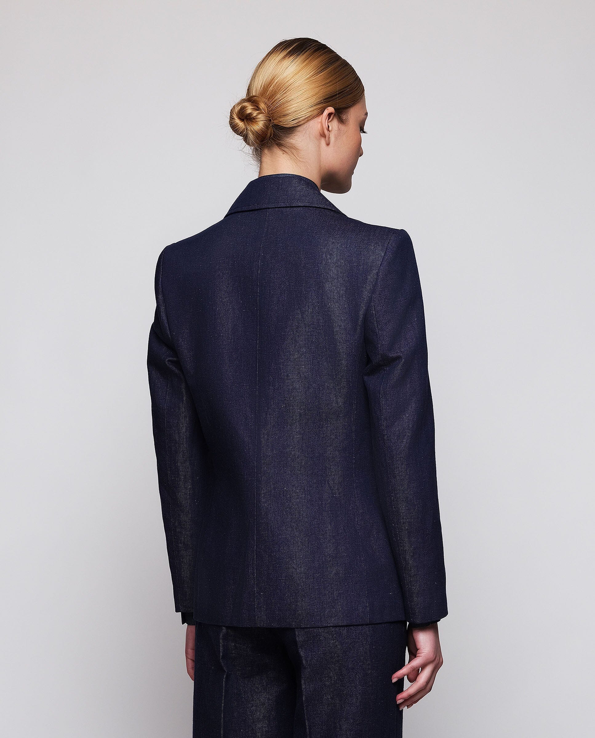 Blazer denim con aplicaciones
