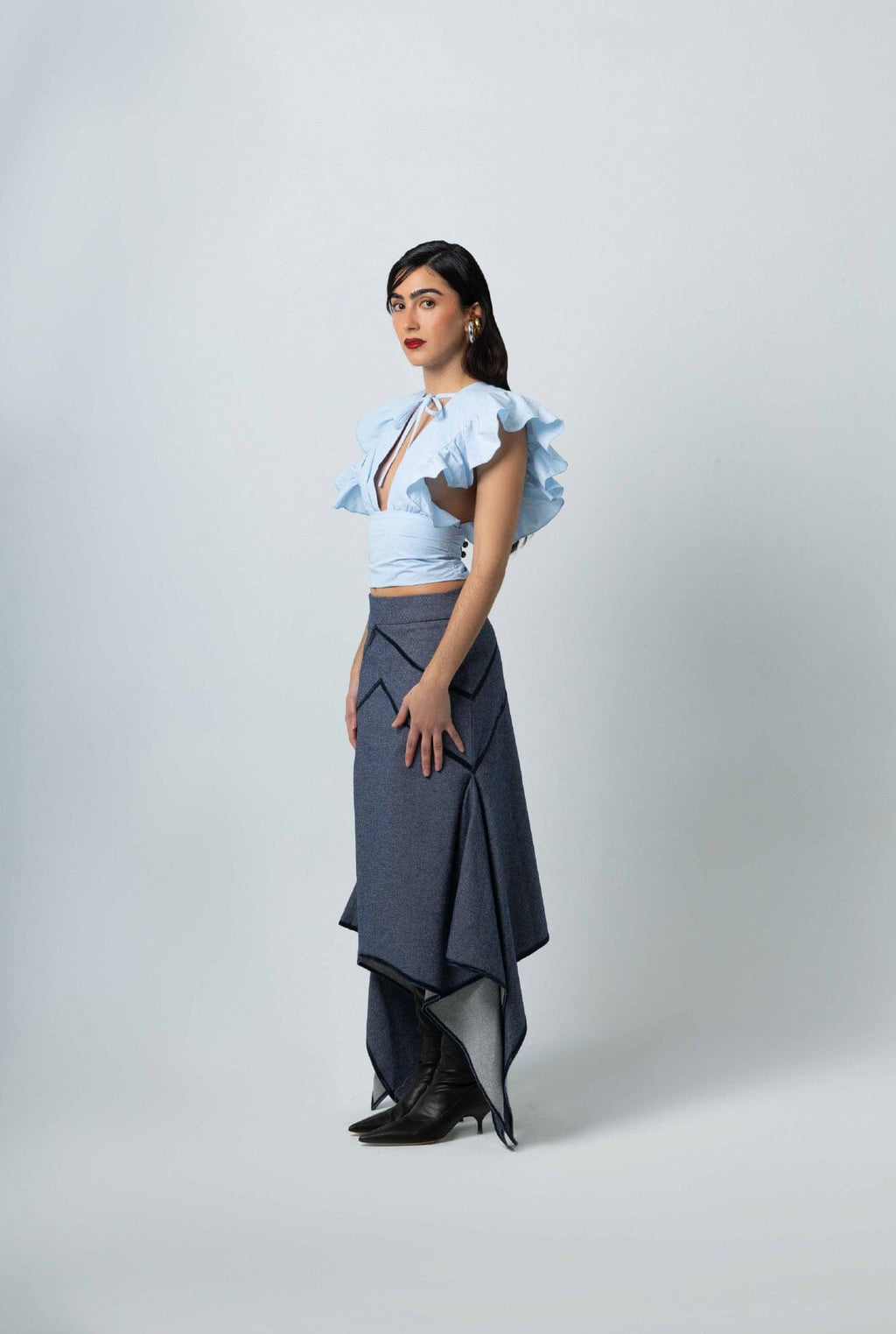 Falda con cortes azul marino
