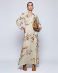 Vestido largo beige estampado floral de gasa
