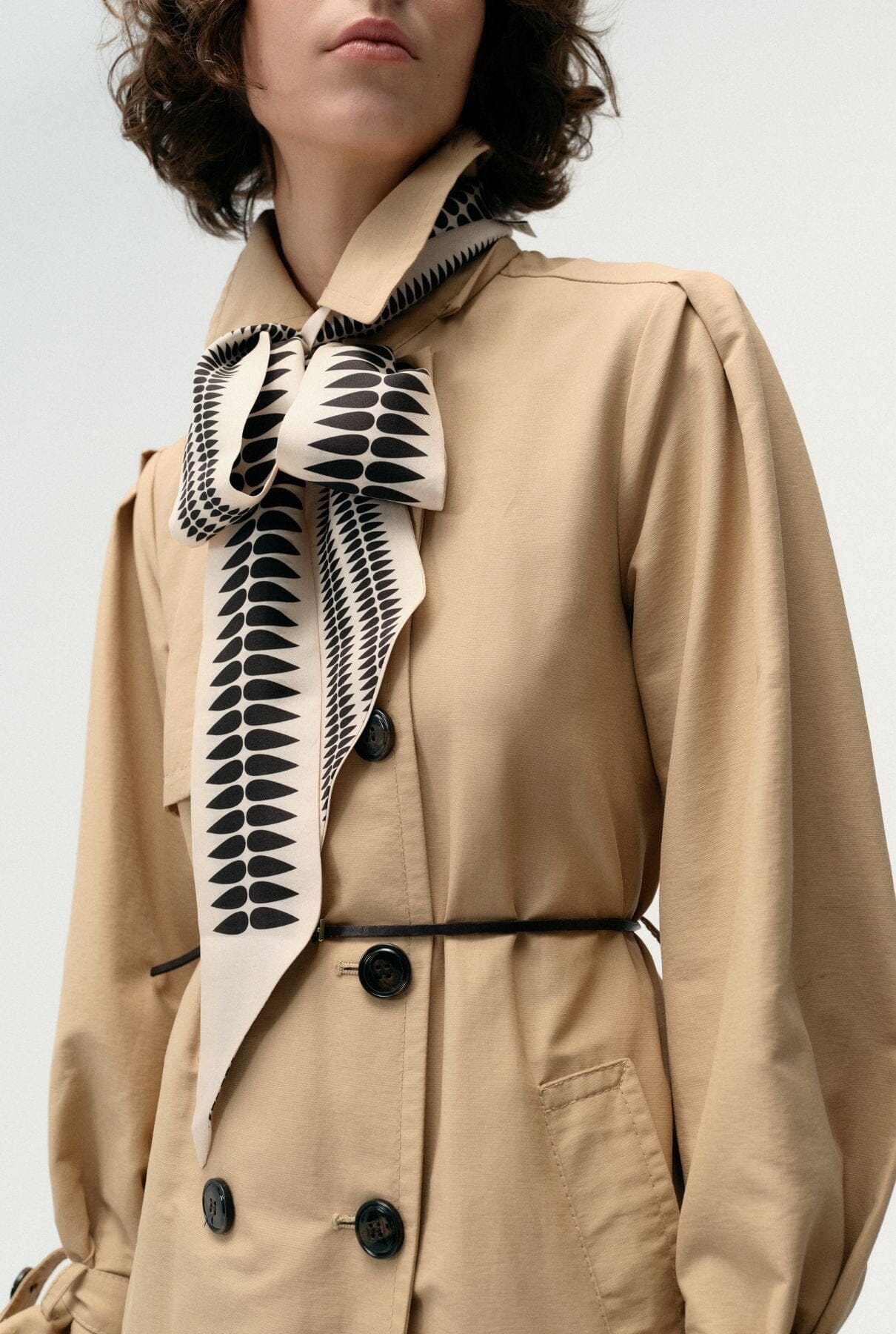 Nolita Leaf scarf white