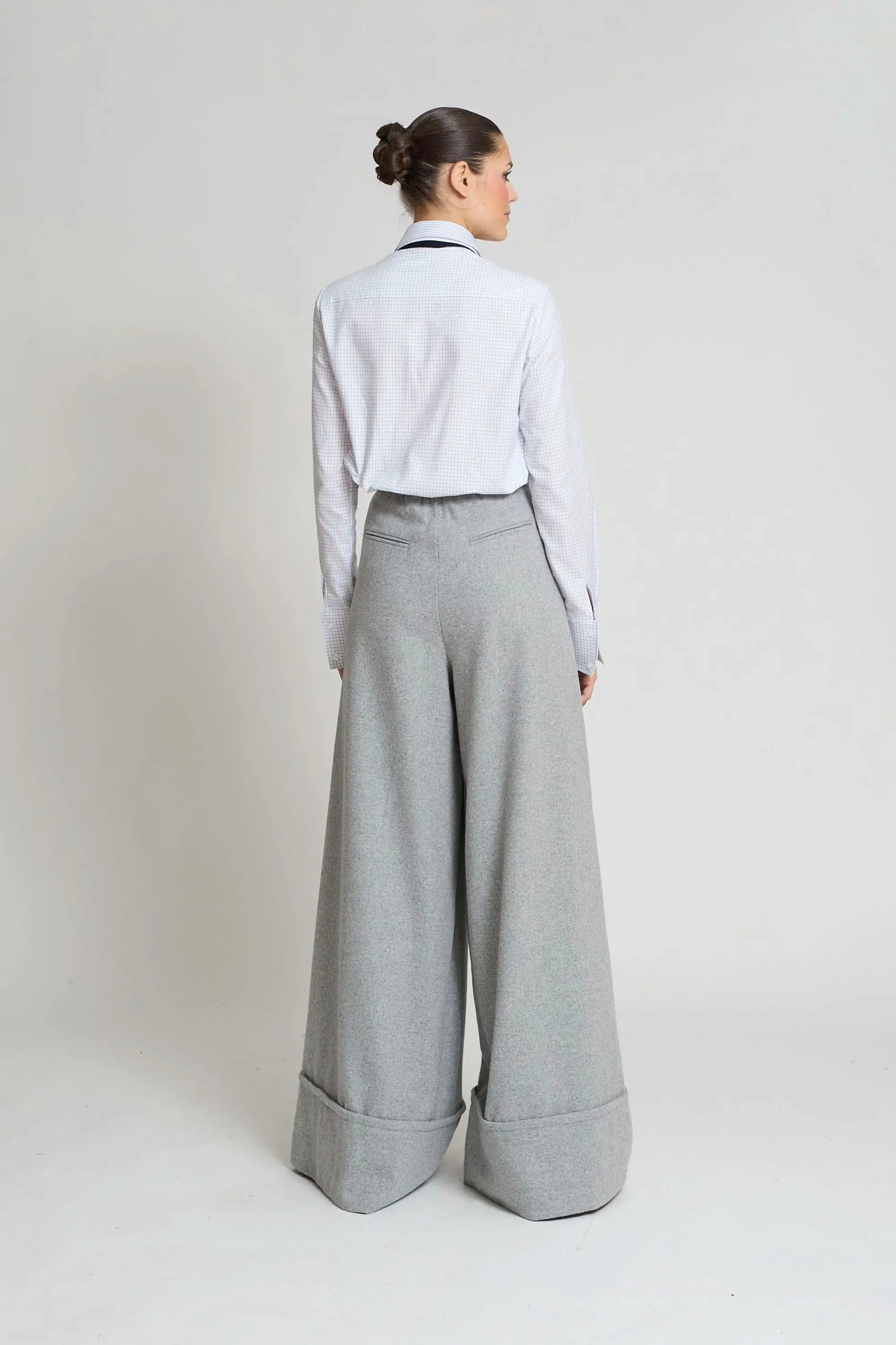 PANTALON ALEJANDRA GRIS