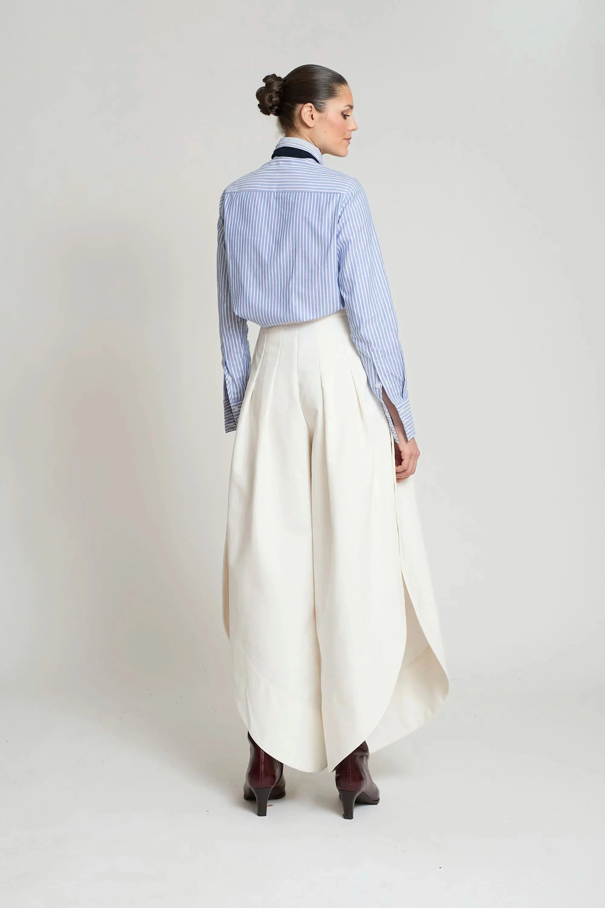PANTALON TULIPAN BLANCO ROTO