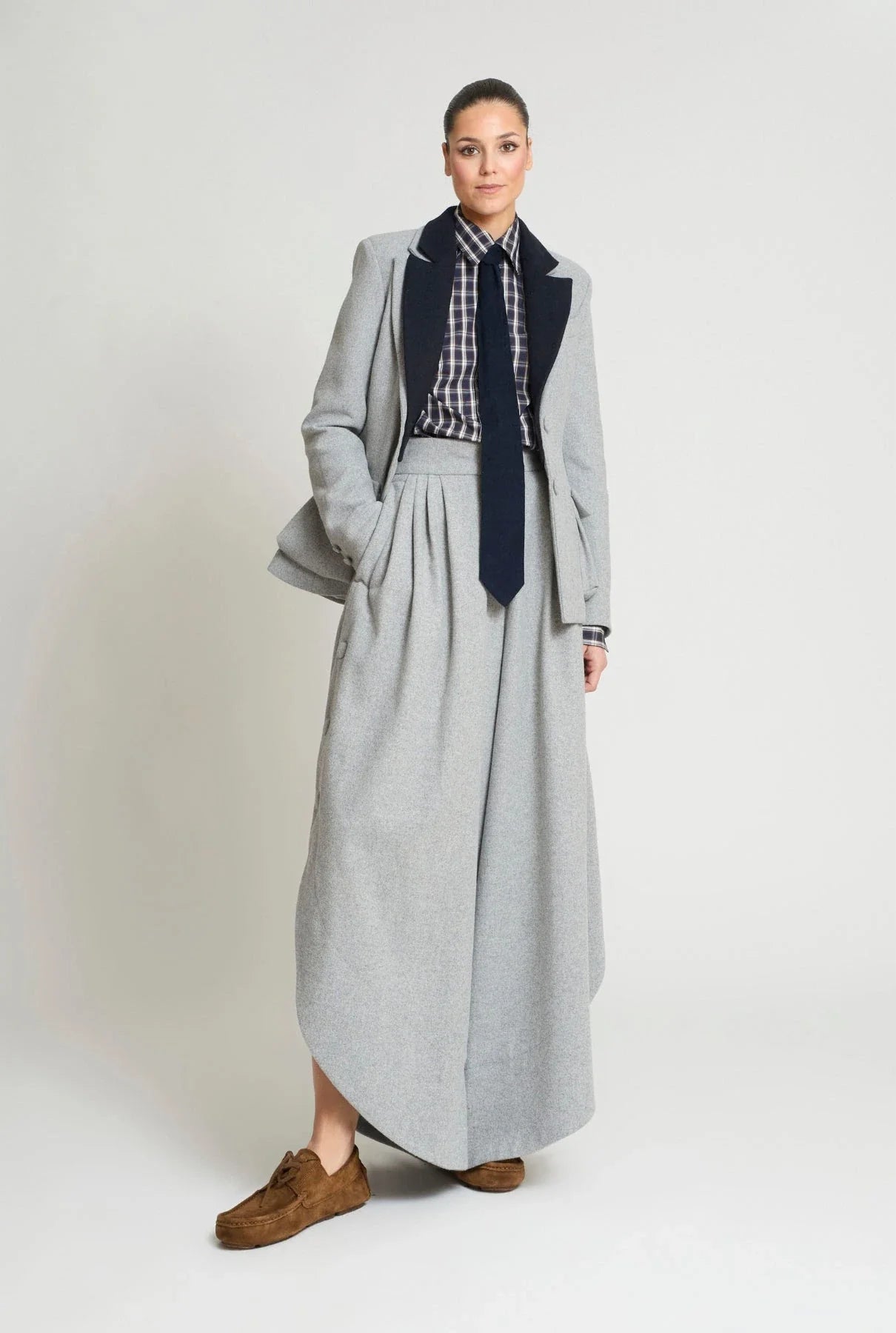 PANTALON TULIPAN GRIS
