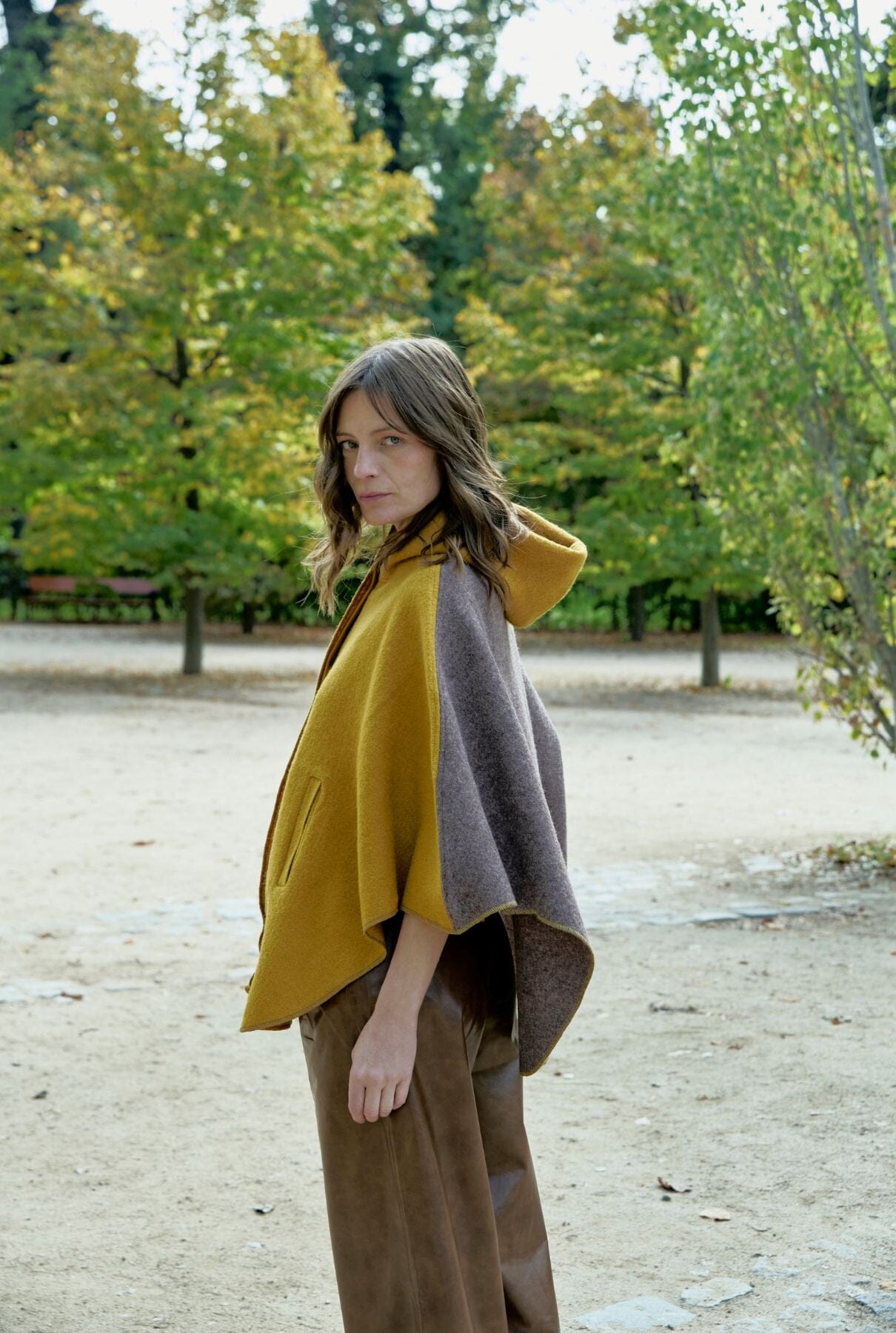 PONCHO MUR MOSTAZA