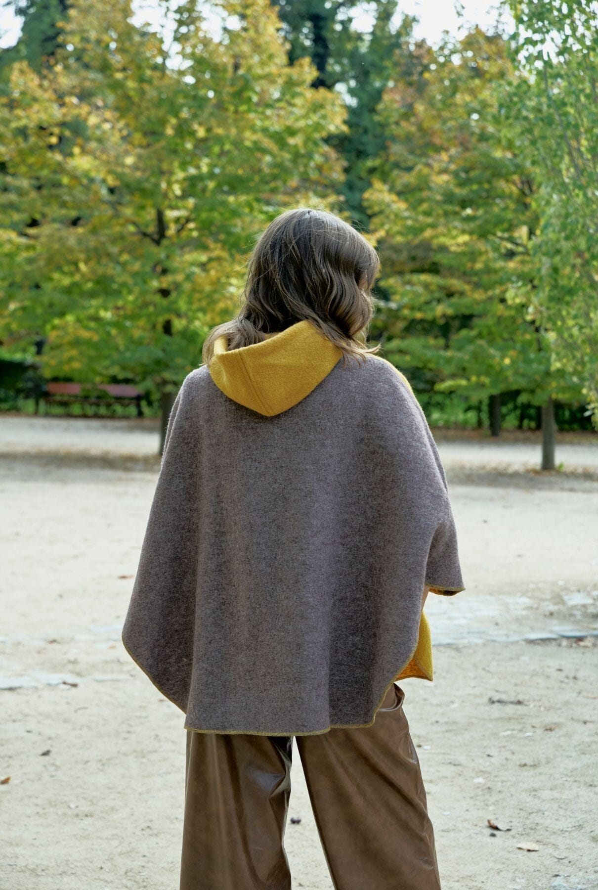 PONCHO MUR MOSTAZA