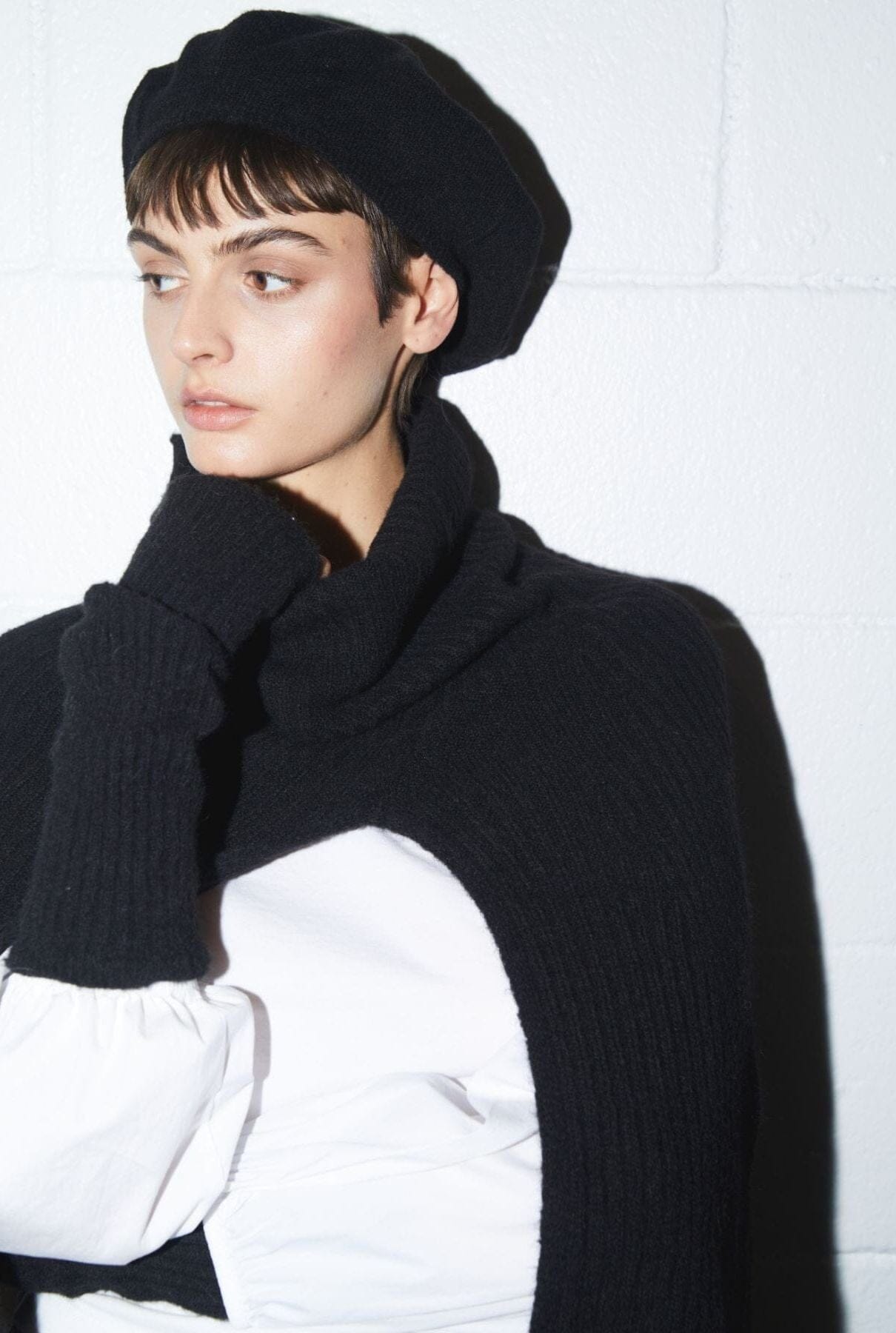 ROLL NECK CAPE SOFT