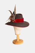 Sombrero Ala 9 topo terciopleo burdeos- Plumas XXL