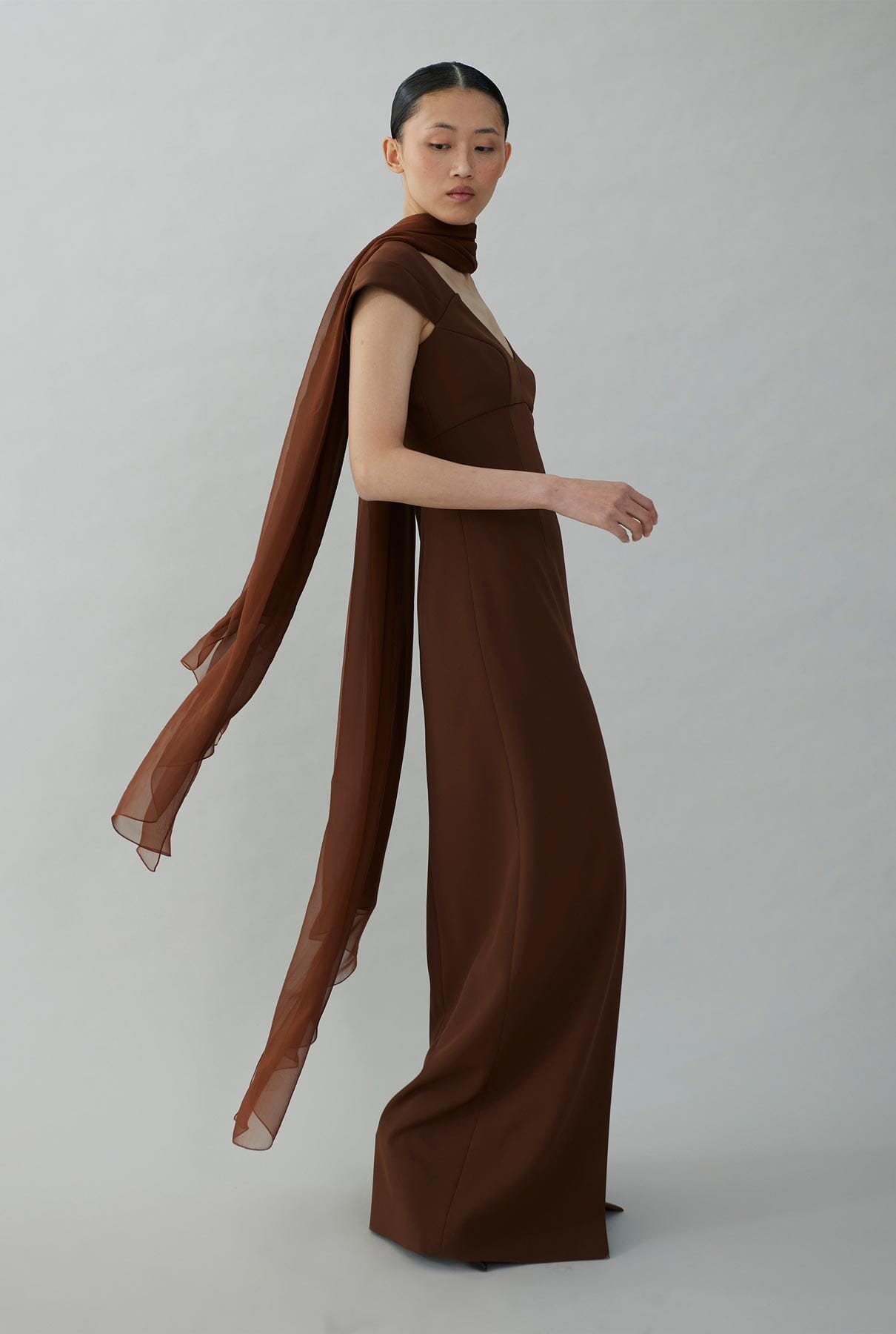 Straight dress with underbust cut
