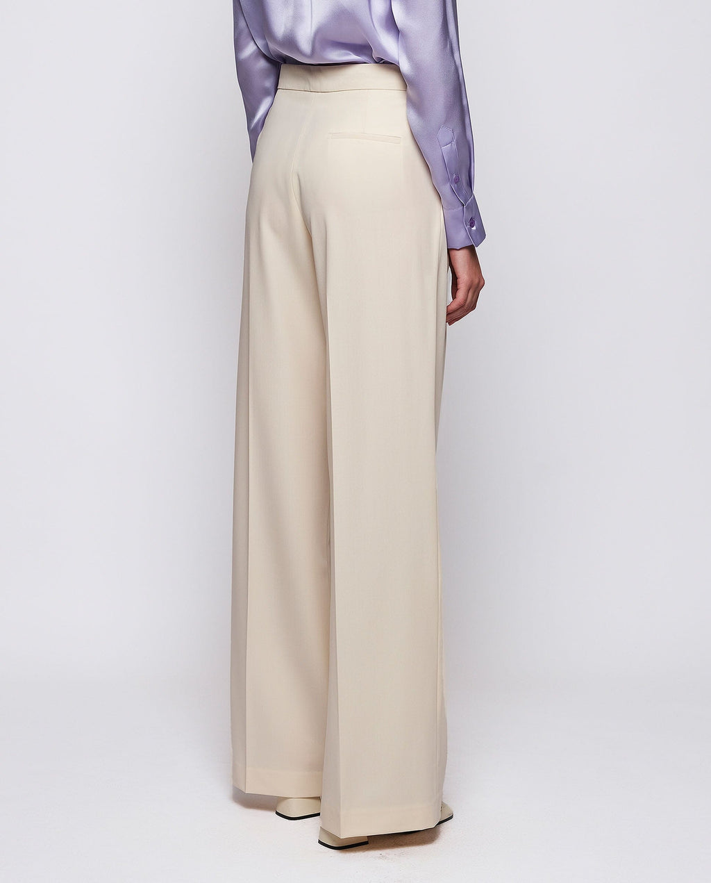 Pantalón traje vainilla de lana