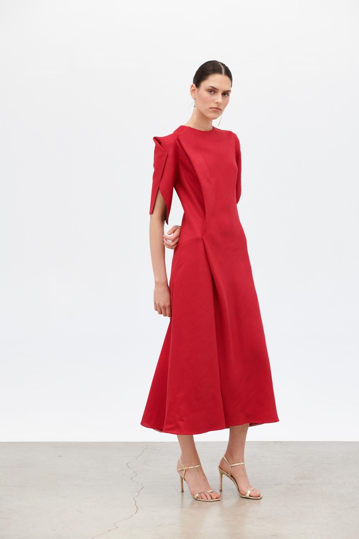 Vestido al bies con manga granate