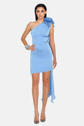 VESTIDO ASIMETRICO CORTO CON FLOR ARTESANAL