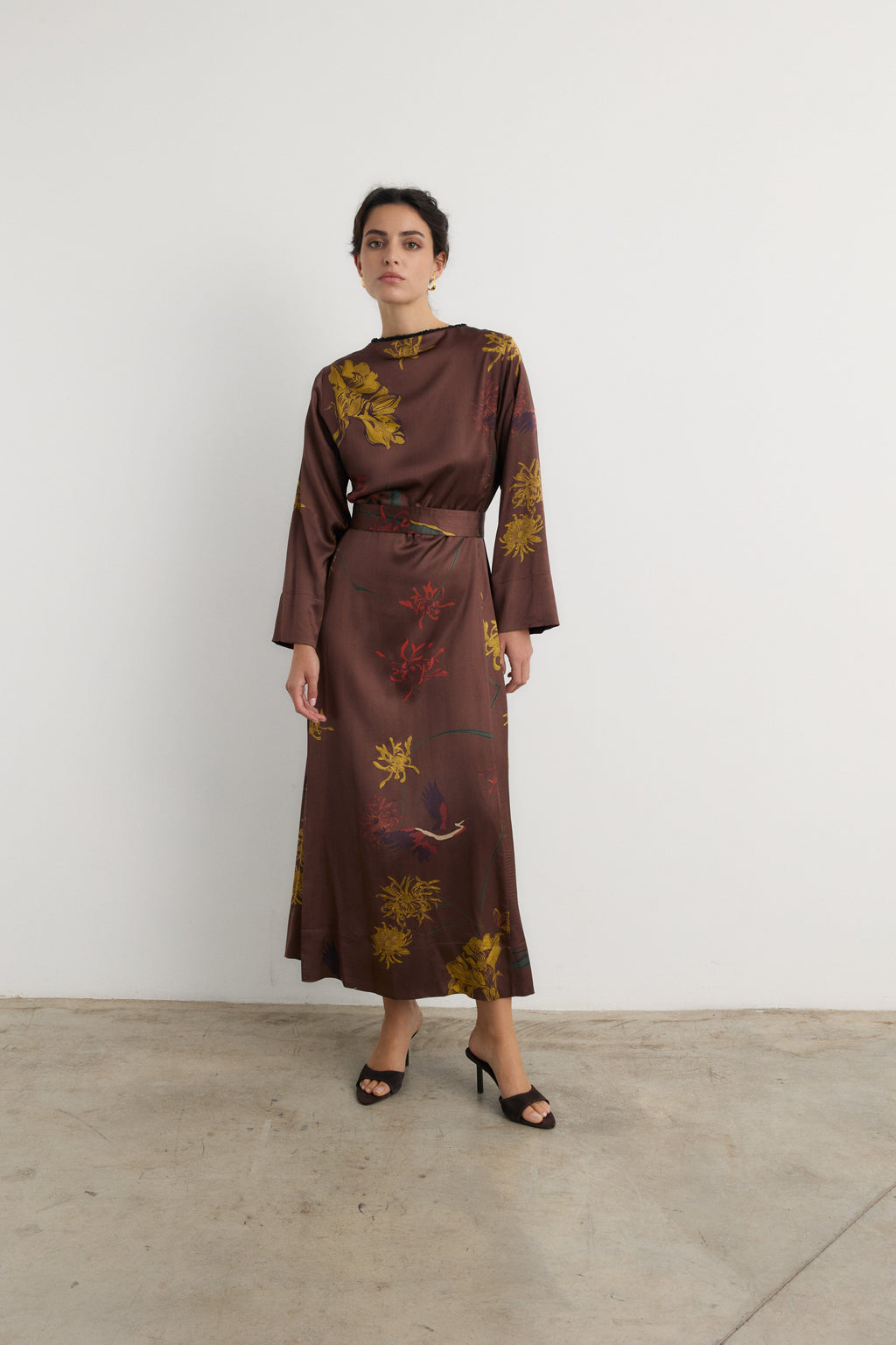 Vestido Frida Flora Marrón - Preorder