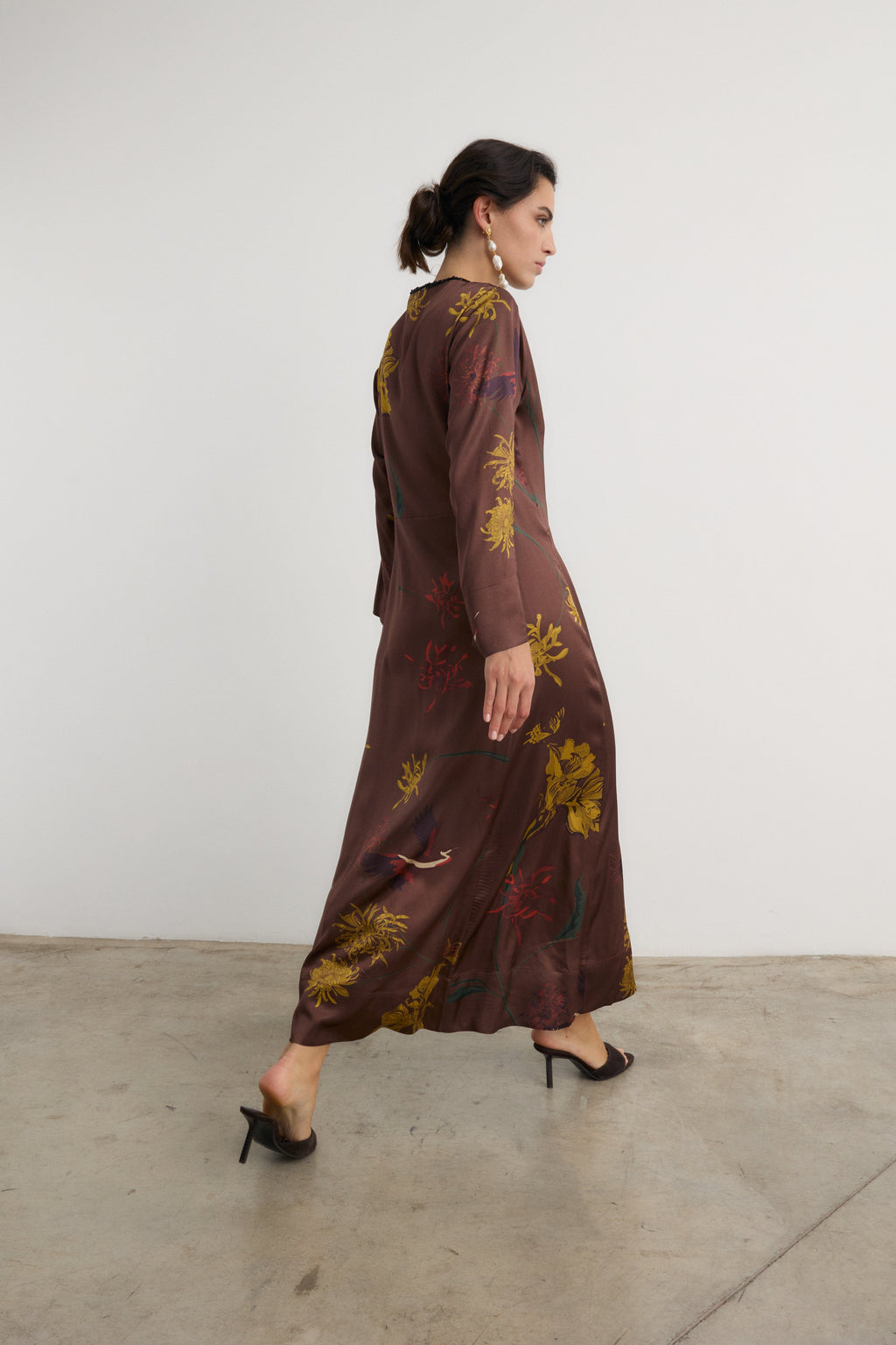 Vestido Frida Flora Marrón - Preorder