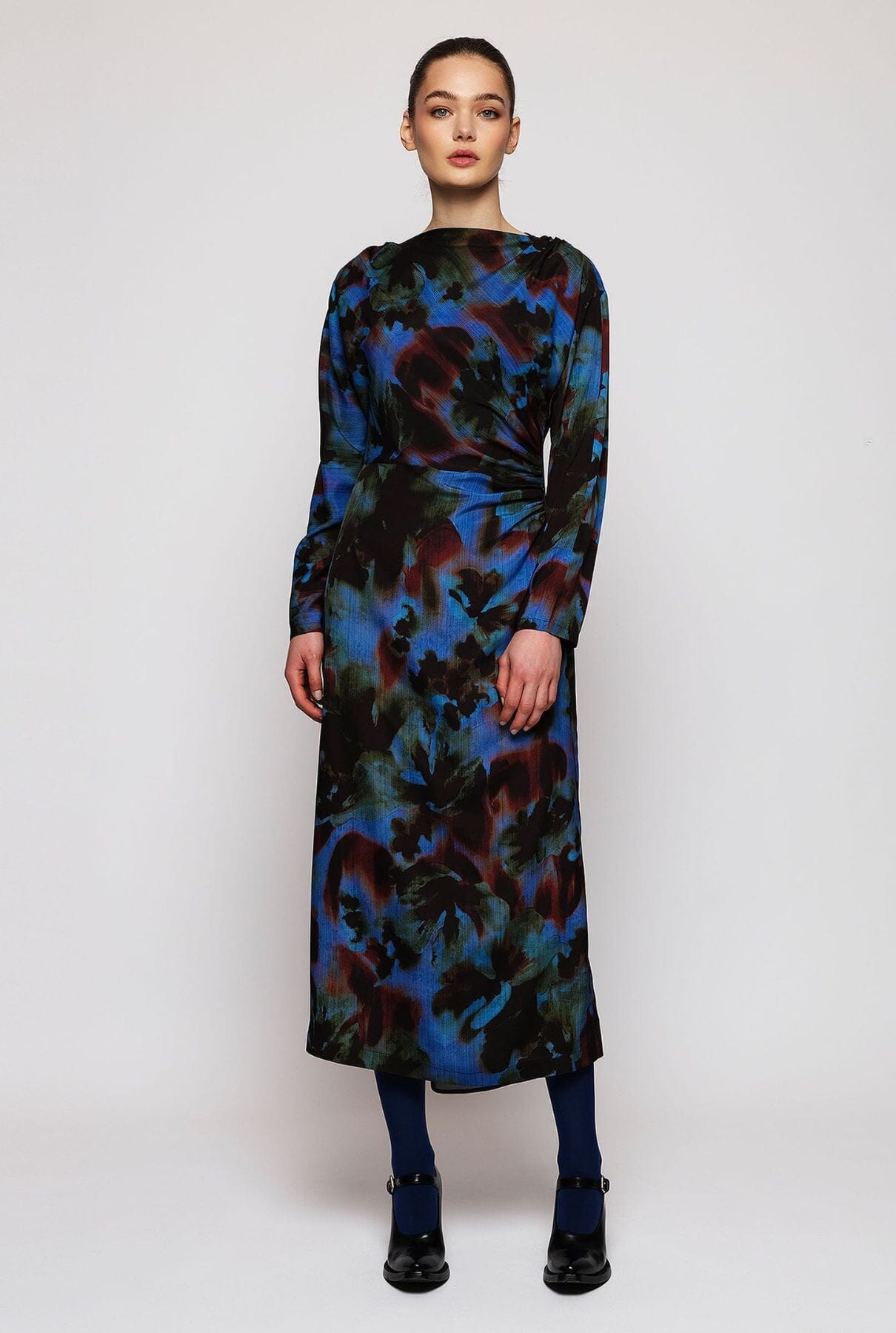Vestido midi azul estampado